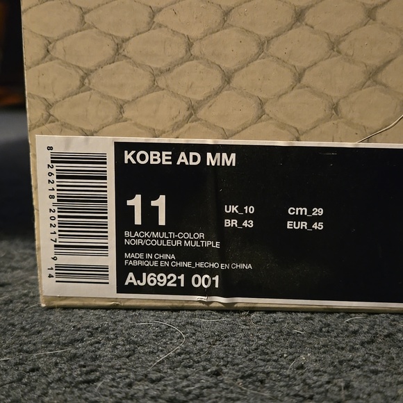 Kobe AD MM size 11 - Picture 3 of 13